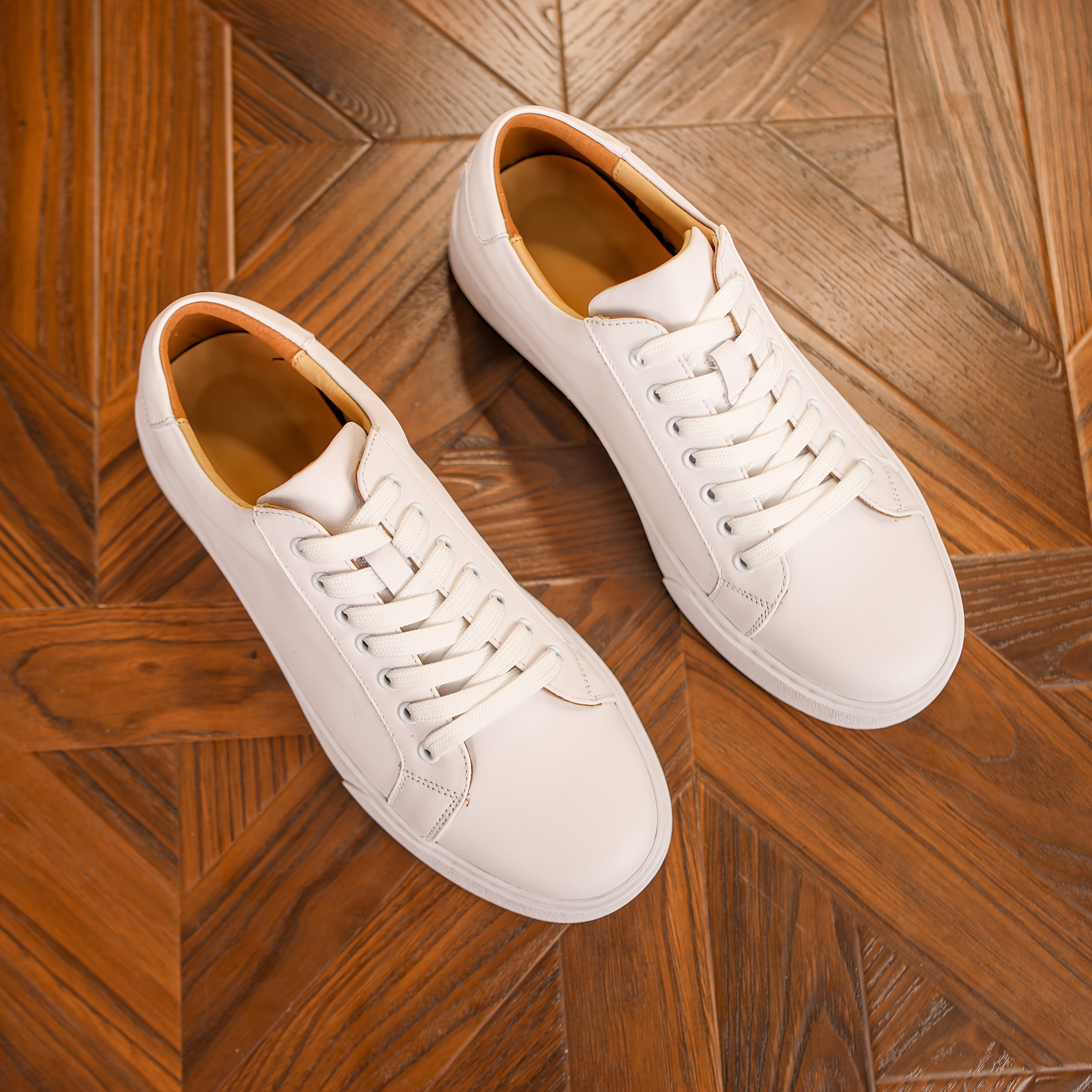 Sapatos Baixos em Couro para Homens